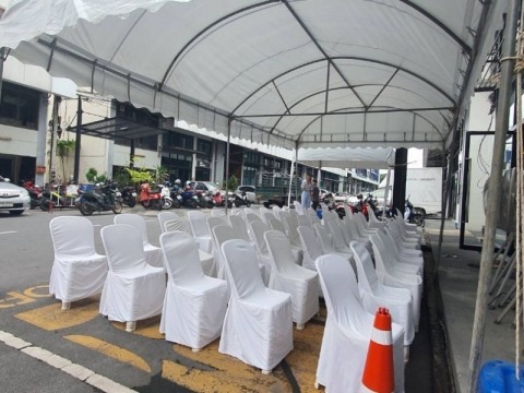 เก้าอี้พลาสติก